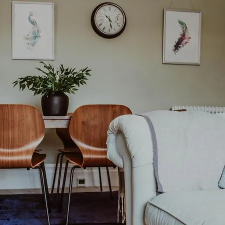 Westbury Collection - The Hideaway * Bristol