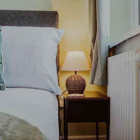Westbury Collection - The Hideaway *